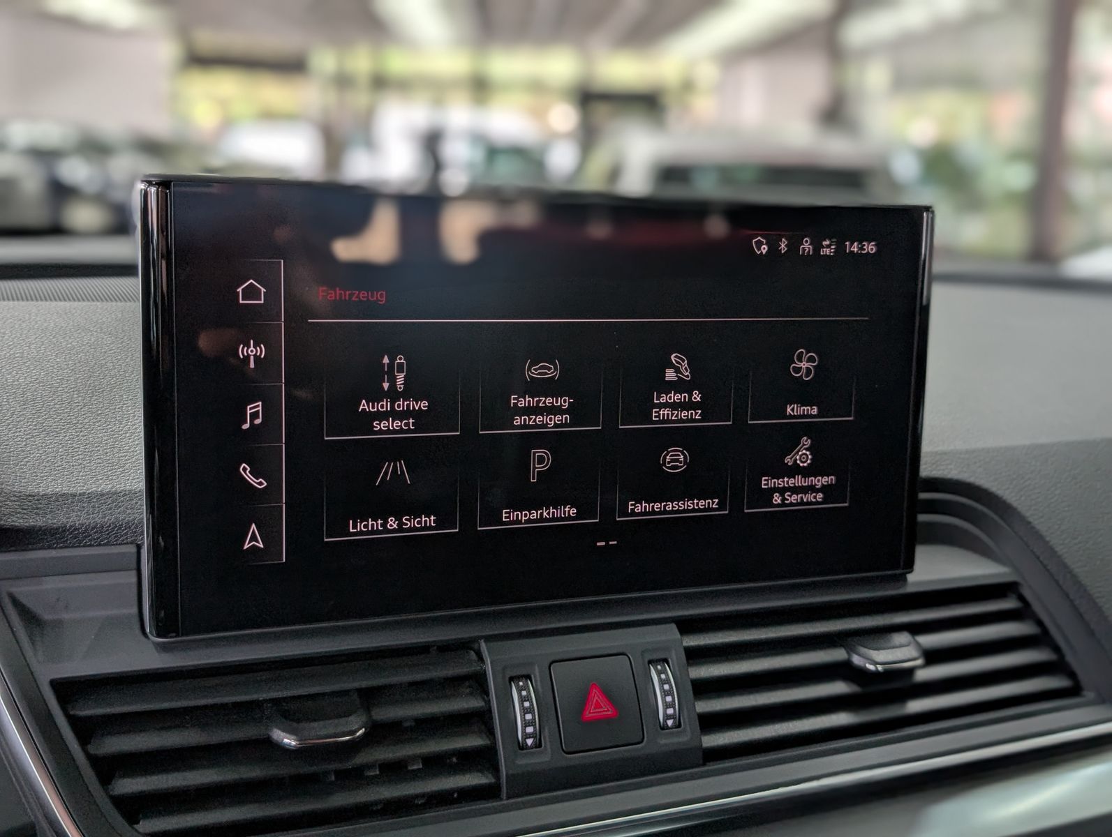 Fahrzeugabbildung Audi Q5 Sportback 55 TFSIe S Line HUD PANO AHK MATRIX