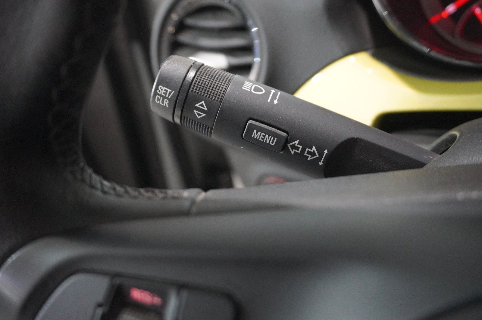 Fahrzeugabbildung Opel Adam 1.2 JAM KLIMA/SPORT/TEMP./USB/CITY/TOUCH