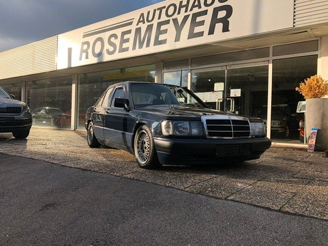 Mercedes-Benz 190 E --2,3--Schiebedach -- 5-Gang