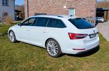 Skoda Superb 2.0 TDI, 190PS,DSG,TüV Neu,Style, ACC,AHK - Skoda Superb aus 2016 mit Diesel-Antrieb: Kombi, 2.0