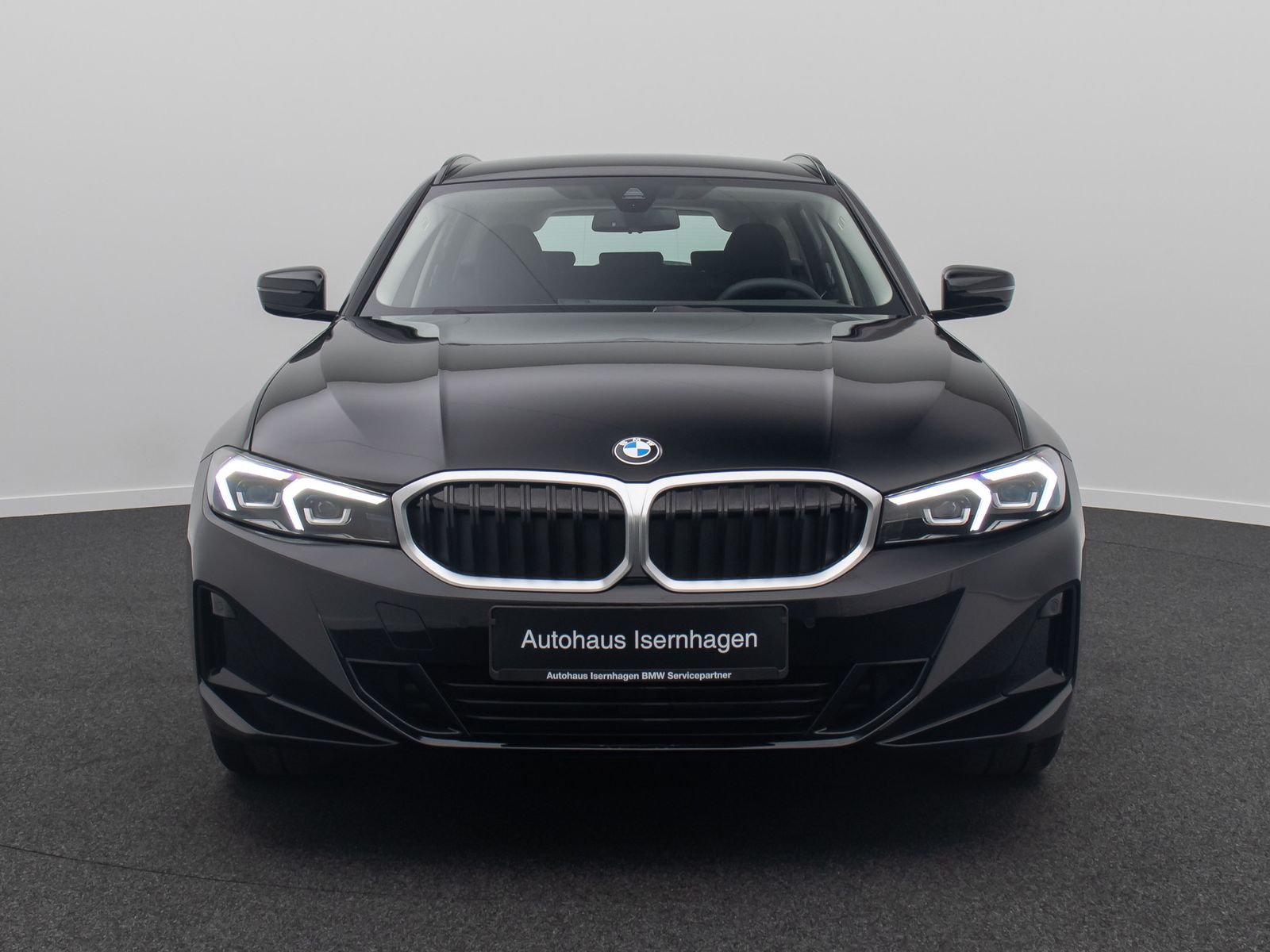Fahrzeugabbildung BMW 318i Alarm DAB Kamera Sportlenkrad CockpitPlus