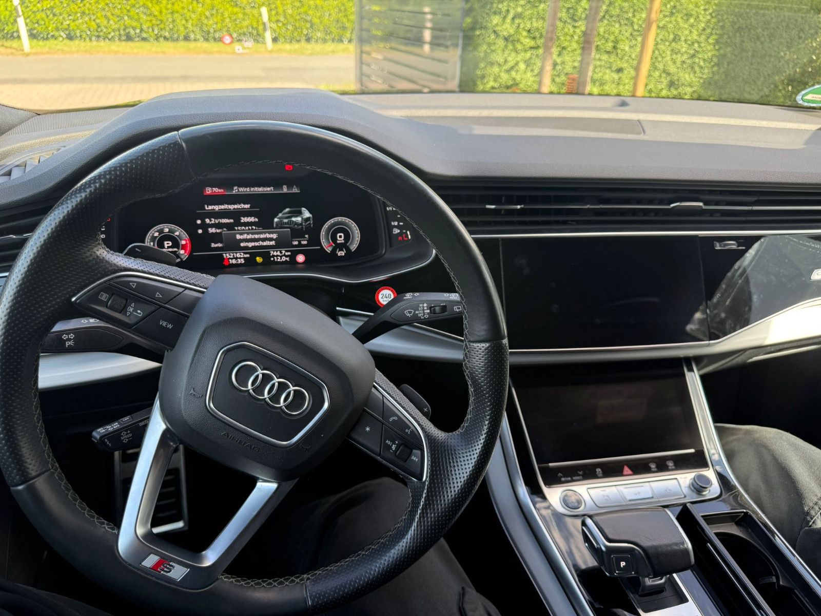 Fahrzeugabbildung Audi Q8 50 TDI quattro S-Line 1. Hand Vollausstattung