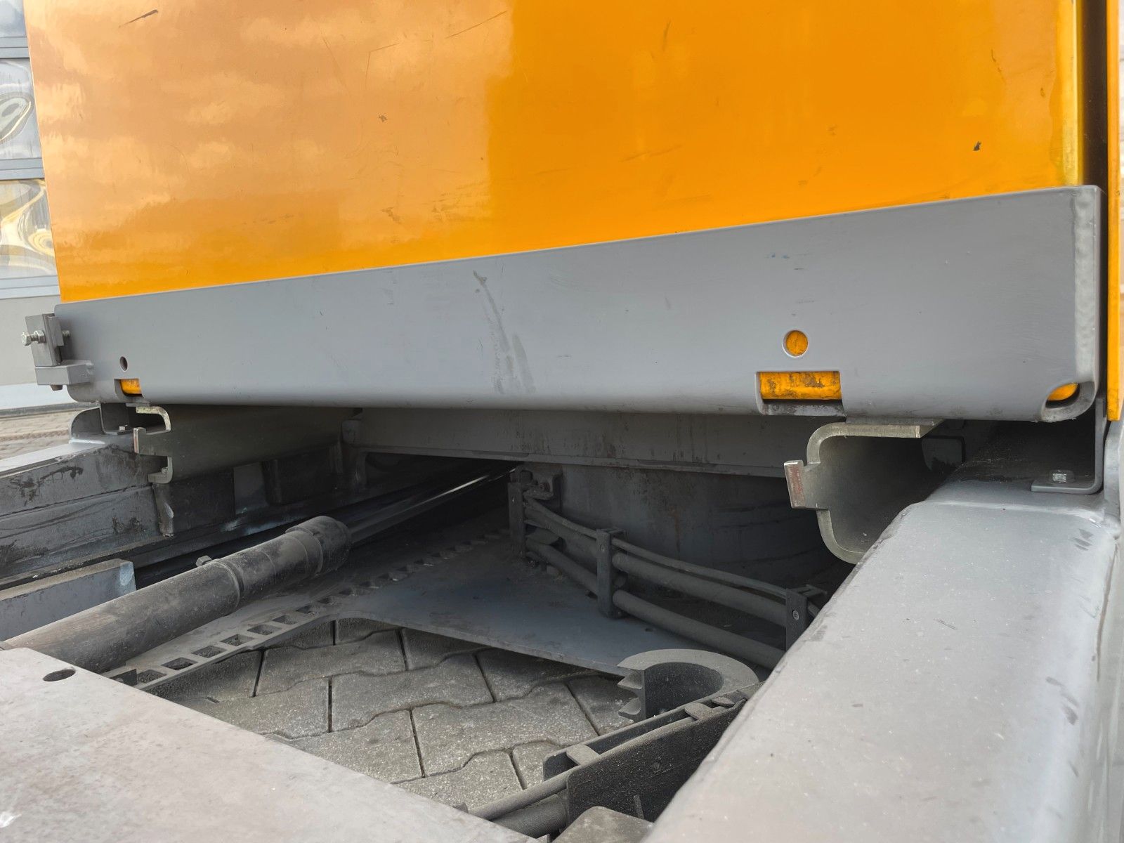 Fahrzeugabbildung Jungheinrich ETV C16 / Triplex 5.72m / SS / nur 2.953h / 2016