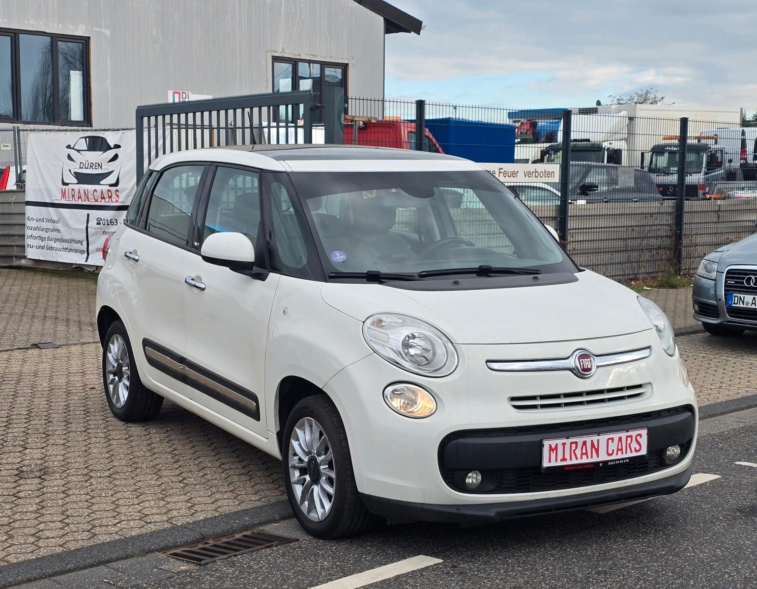 Fiat 500L Lounge/NAVI/PANO/KAMERA/KLIMA