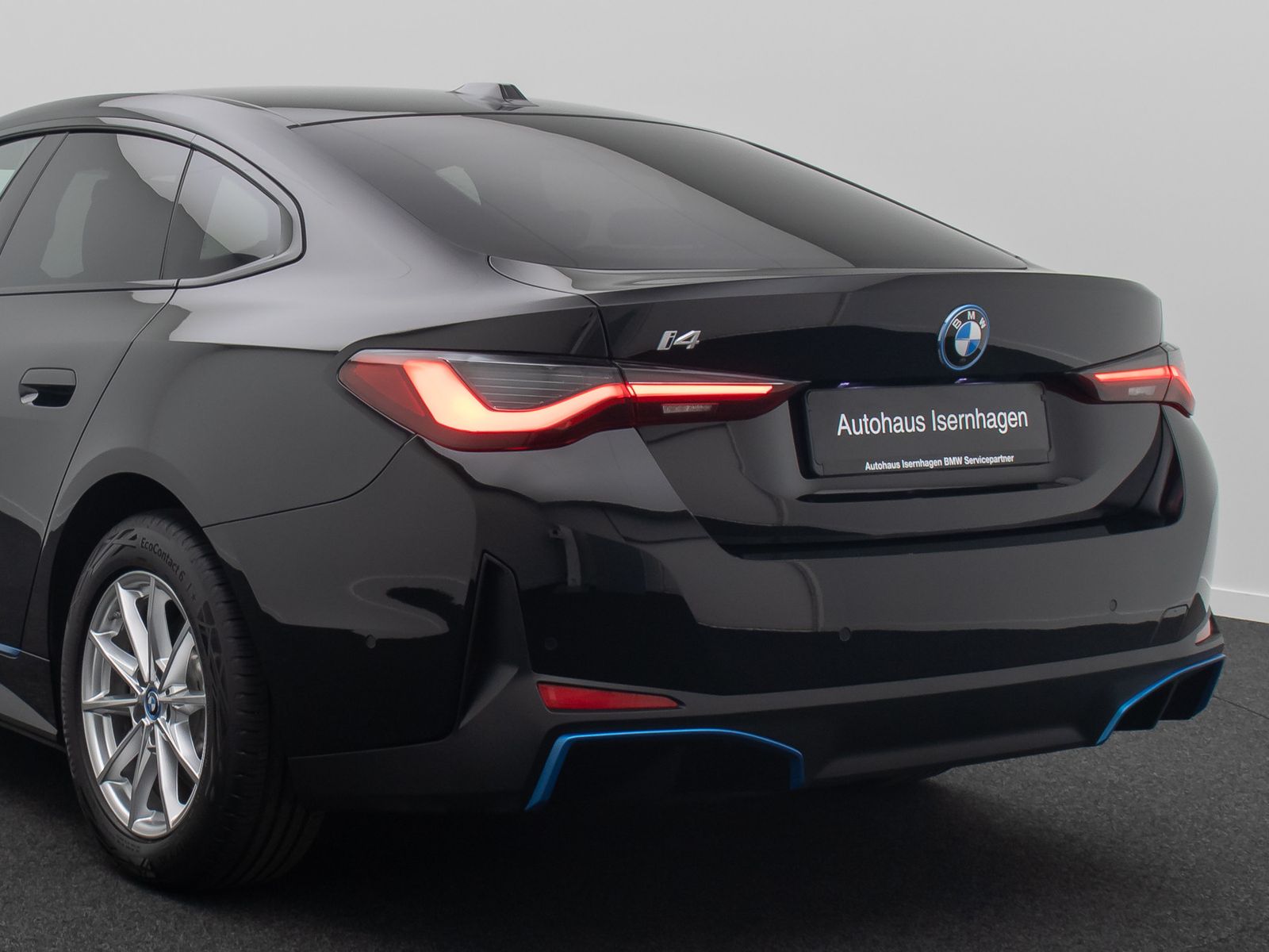Fahrzeugabbildung BMW i4 eD40 GC Kamera HiFi GeschwindigReg Widscreen