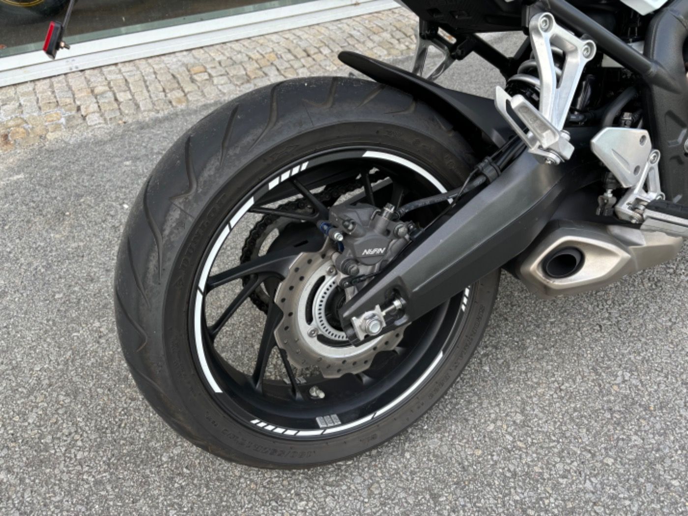 Fahrzeugabbildung Honda CB 650 F wenig km, sehr gepflegt kurzer KZH