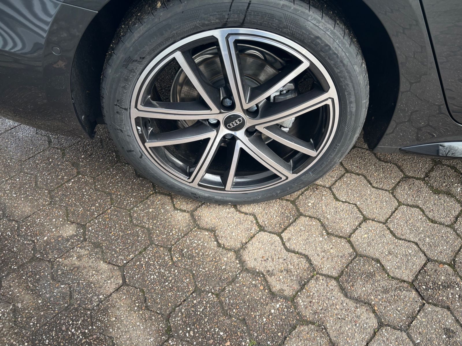 Fahrzeugabbildung Audi A5 Avant TFSI AHK ACC Kam