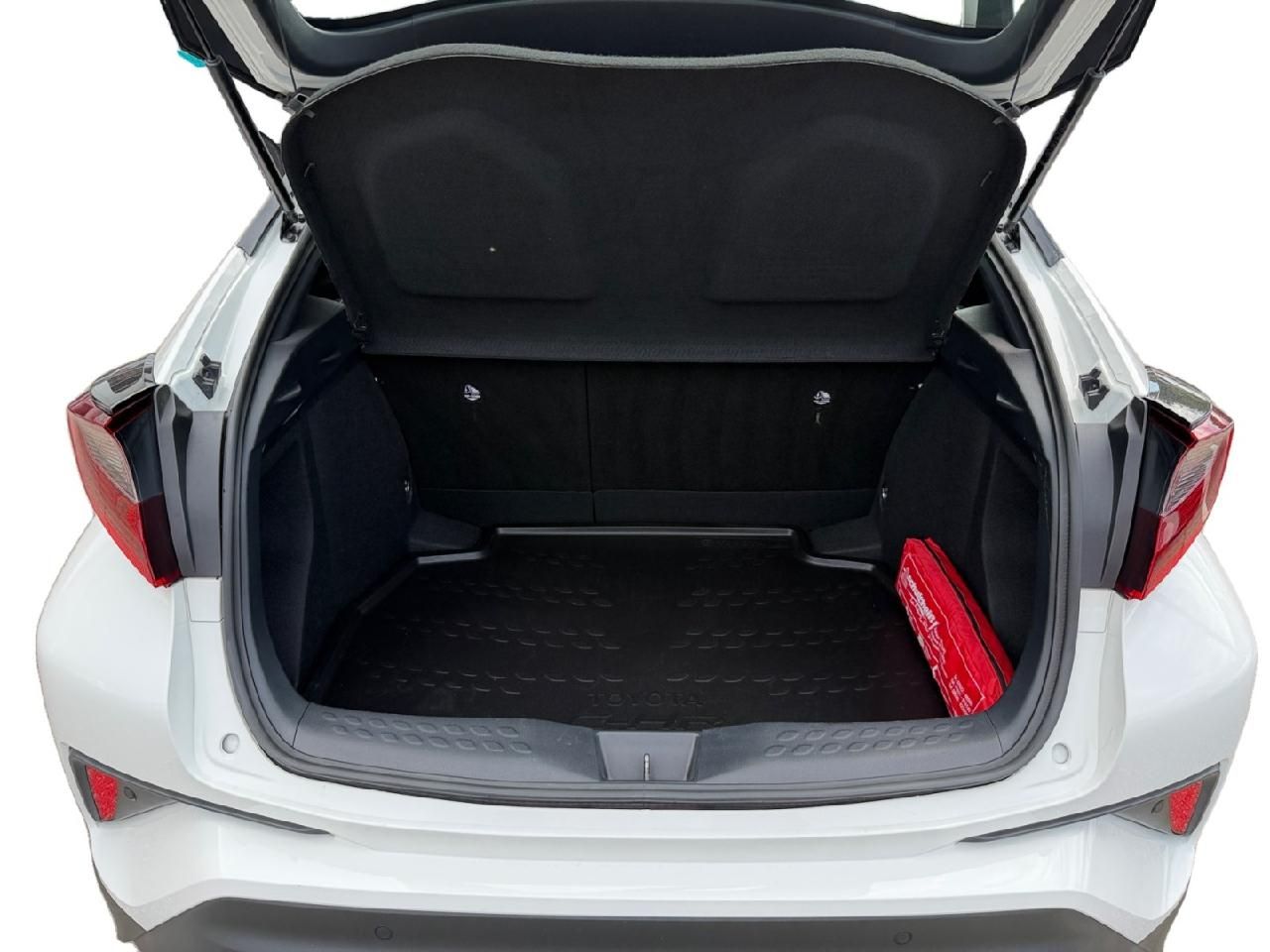 Fahrzeugabbildung Toyota C-HR Hybrid Business Edition