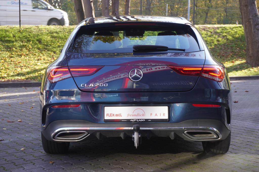 Mercedes-Benz CLA 200