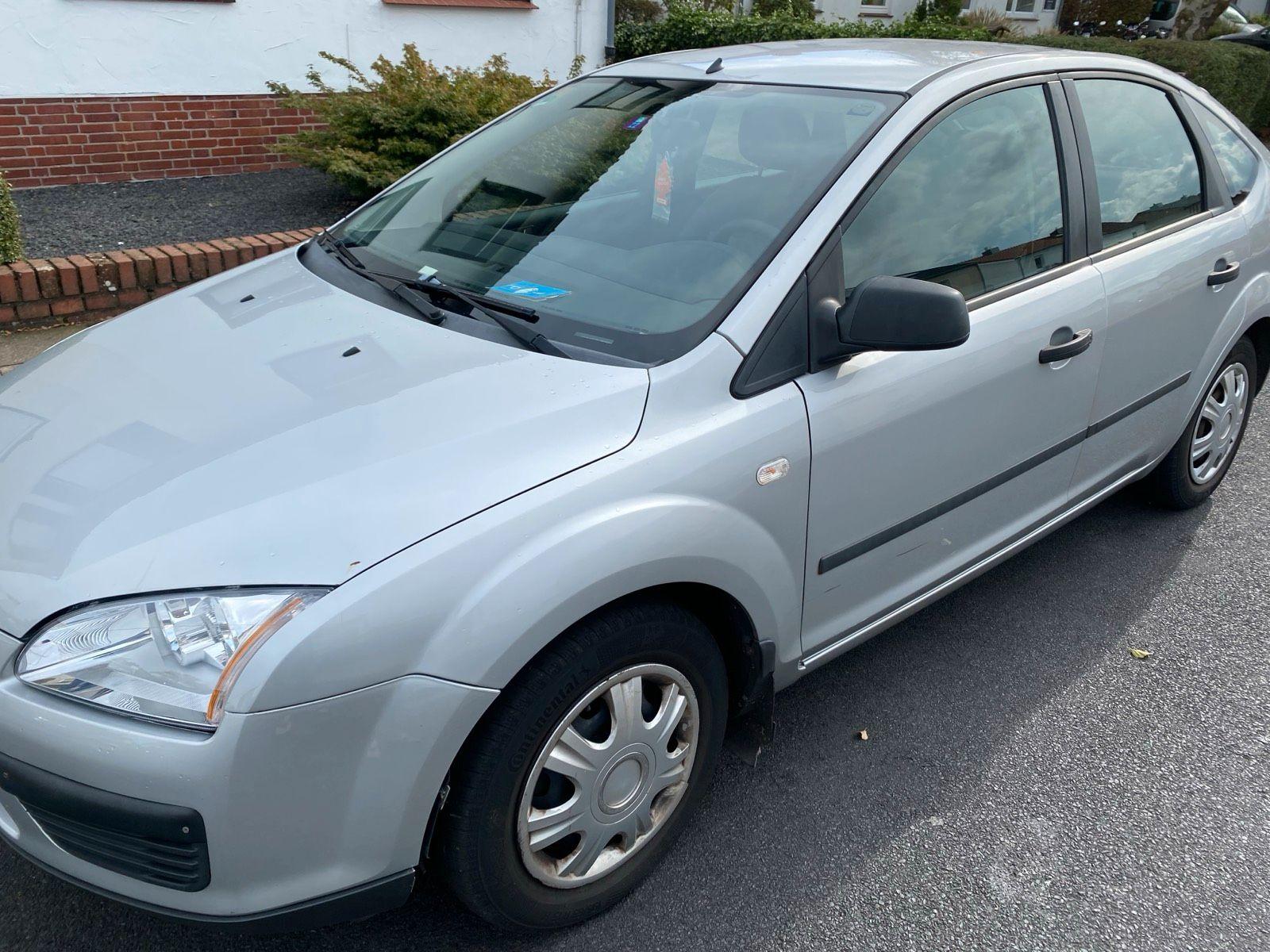 Ford Focus 2005 — photo 12