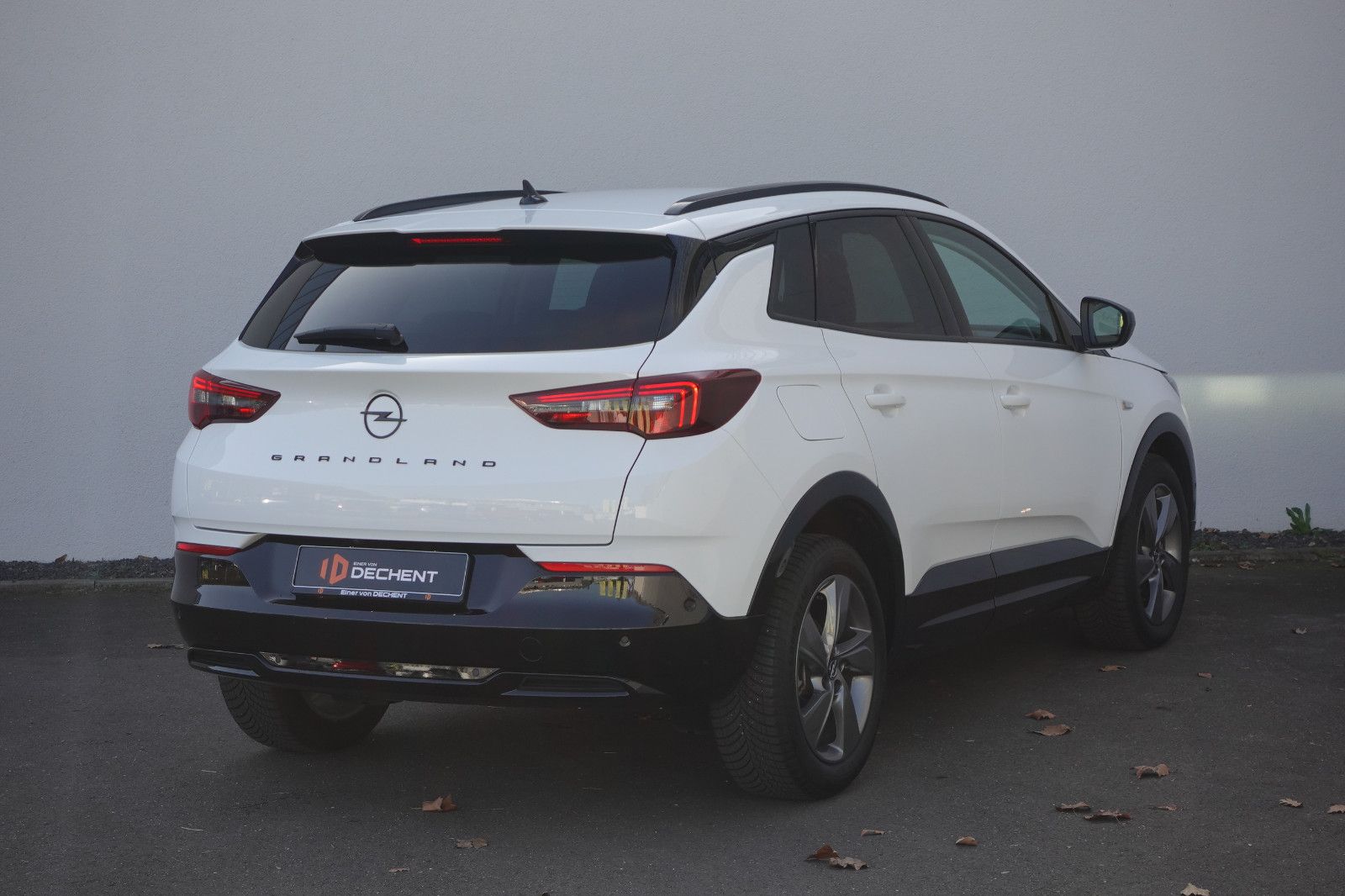 Fahrzeugabbildung Opel Grandland GS 1.2T AUTOMATIK,Matrix,Navi,Kamera