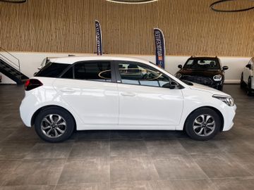 Hyundai i20 YES! *SPURASSIST*APPLE&ANDROID*KAMERA*LK.HZ