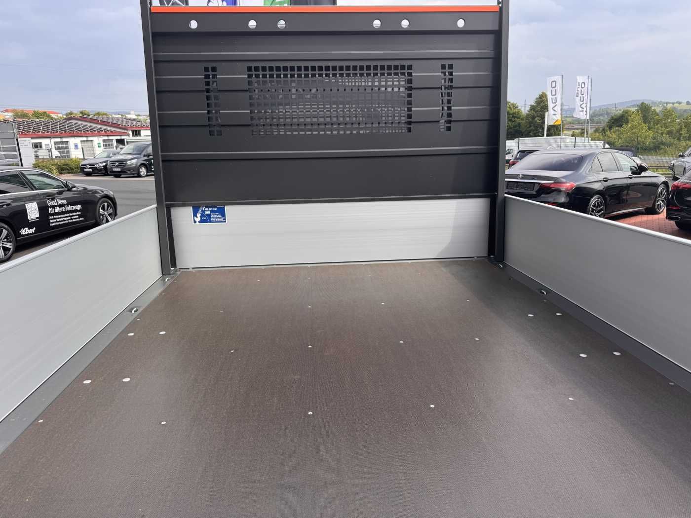 Fahrzeugabbildung Mercedes-Benz Sprinter 319 CDI 4x4 DoKa AHK3,5 Klima Kamera