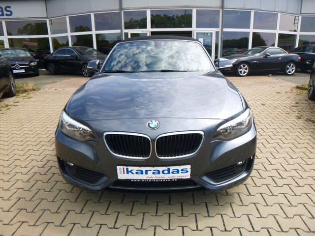Fahrzeugabbildung BMW 218i Cabrio >NAV/PDC/Sitzheiz/Bluetooth
