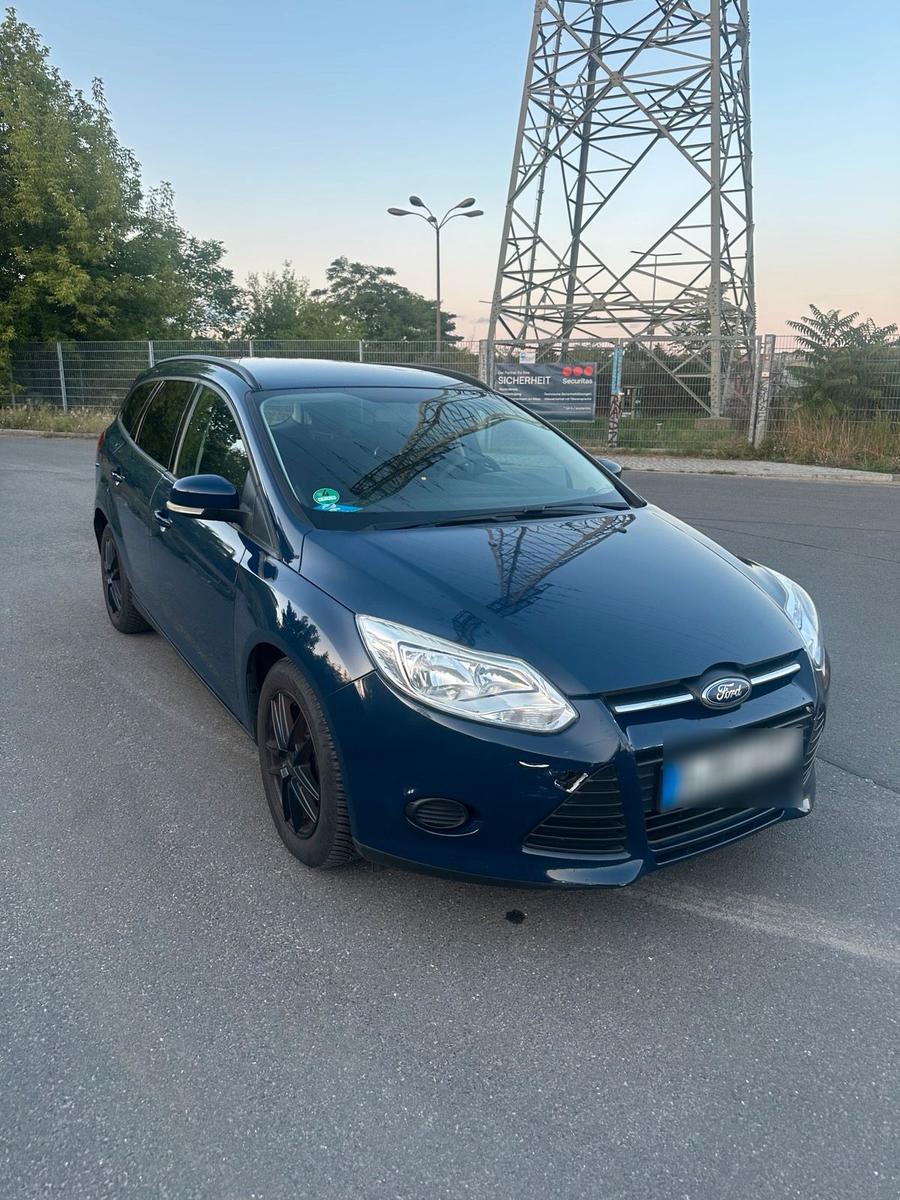 Ford Focus 2012 — photo 12