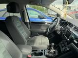 Volkswagen Touran 2.0 TDI Highline 7-Sitzer NAVI KAMERA - Volkswagen in Lüdenscheid