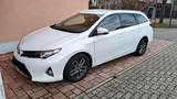 Toyota Auris Touring Sports Touring Sports 2,0-l-D-... - weiße Toyota Auris Touring Sports