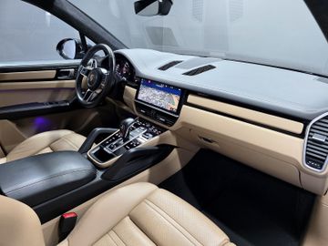 Porsche Cayenne - 11