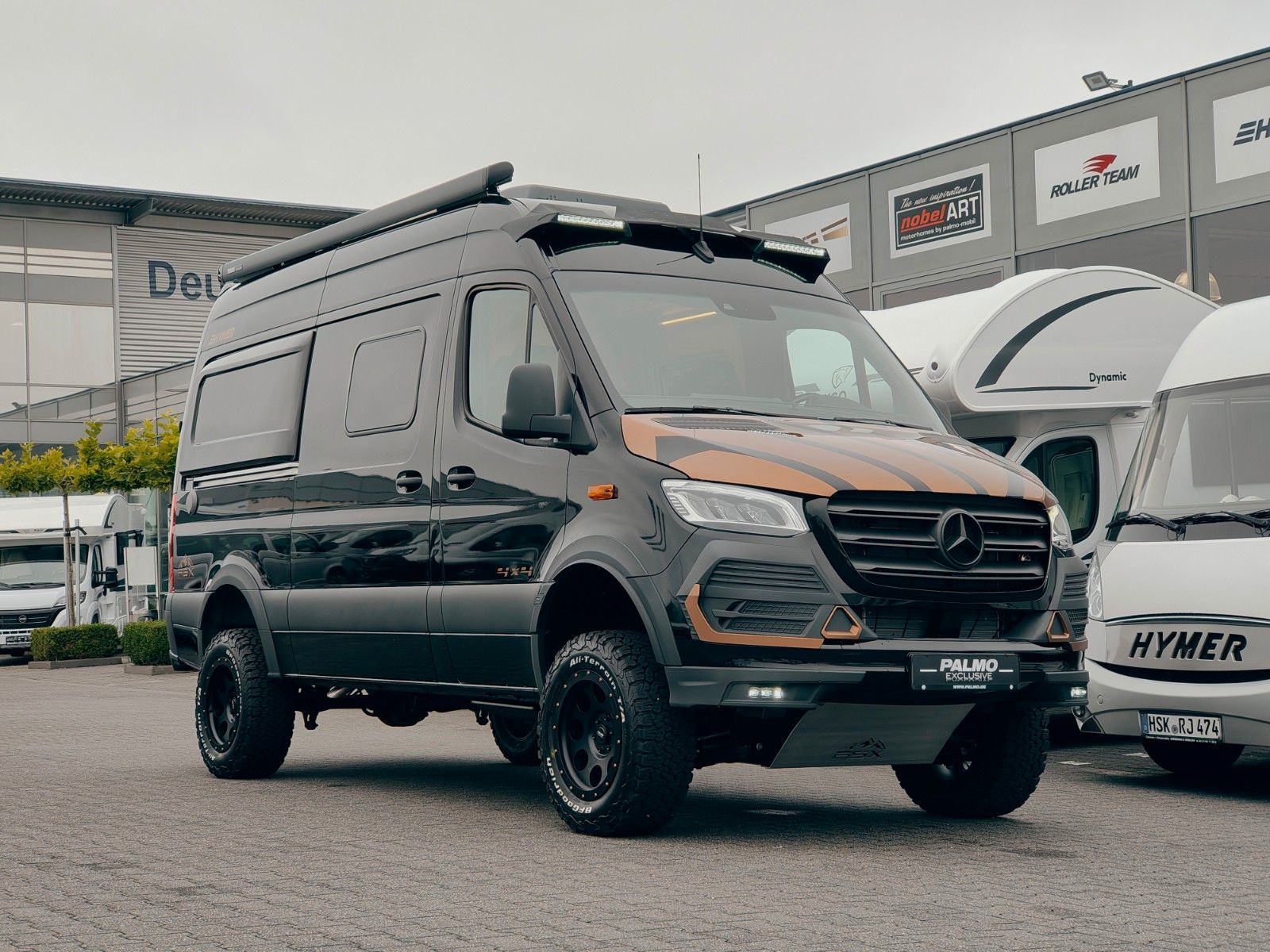 Fahrzeugabbildung HYMER / ERIBA / HYMERCAR GRAND CANYON S 4x4² RSX-8 LTD. - AUS ERSTBESITZ