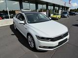 Volkswagen Passat Lim. Highline BMT/Start-Stopp - Volkswagen Passat: Weiß, Alcantara