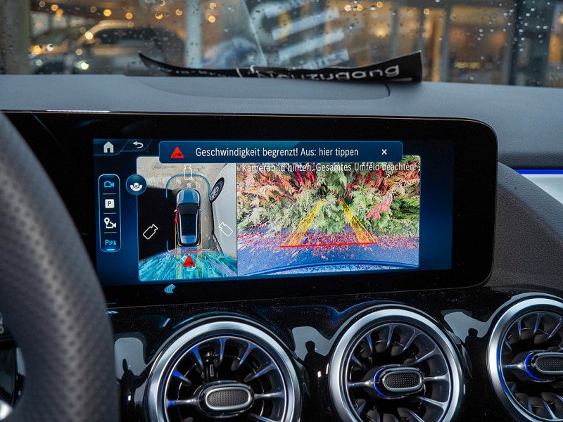 Mercedes-Benz GLA 180 AMG NIGHT MULTI 360 AHK DISTR KAMERA PDC foto 13