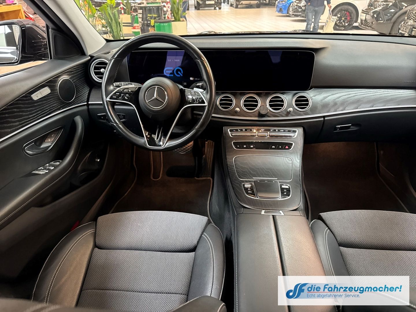 Fahrzeugabbildung Mercedes-Benz E 300 300de HUD AHK-klappbar Digitales Cockpit L