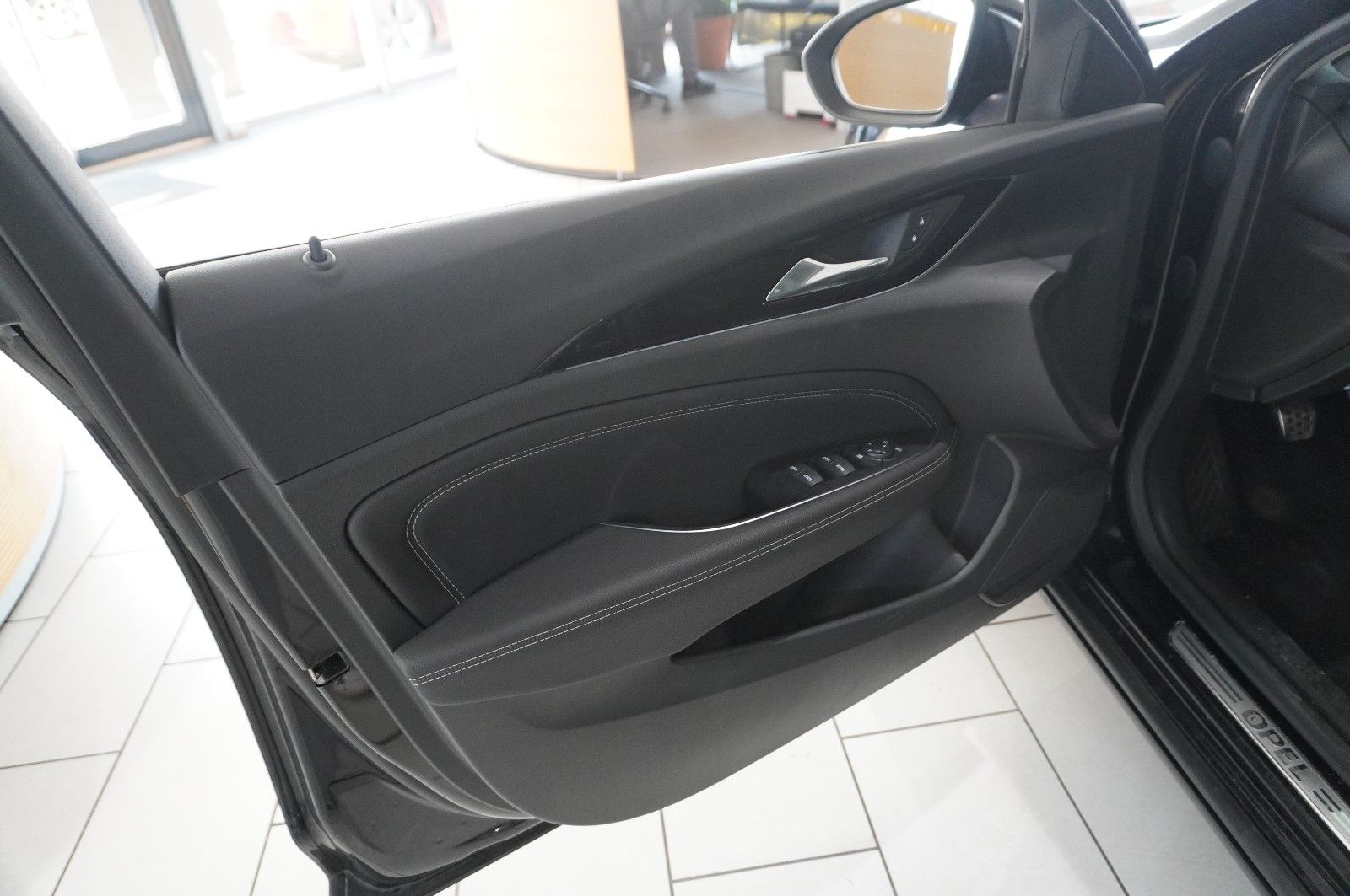 Fahrzeugabbildung Opel Insignia B GS 2.0D DYNAM. NAVI/LED/KAMERA/SH/AHK