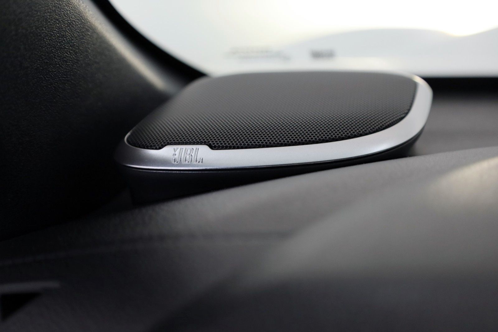 Fahrzeugabbildung Toyota Hilux 2.8 D-4D 4x4 Invincible Sport,ACC,Rollo el