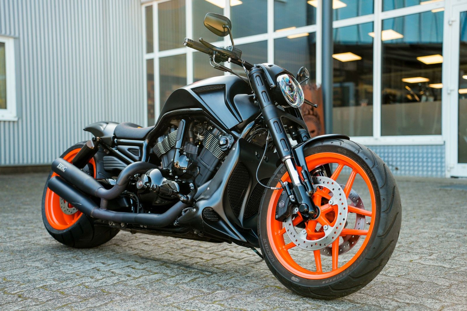 Fahrzeugabbildung Harley-Davidson VRSDCX Night Rod Special - BBC Dragbar AIRRIDE