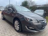 Opel Astra J Sports Tourer Innovation???? Automatik?? - Opel Astra: J Innovation