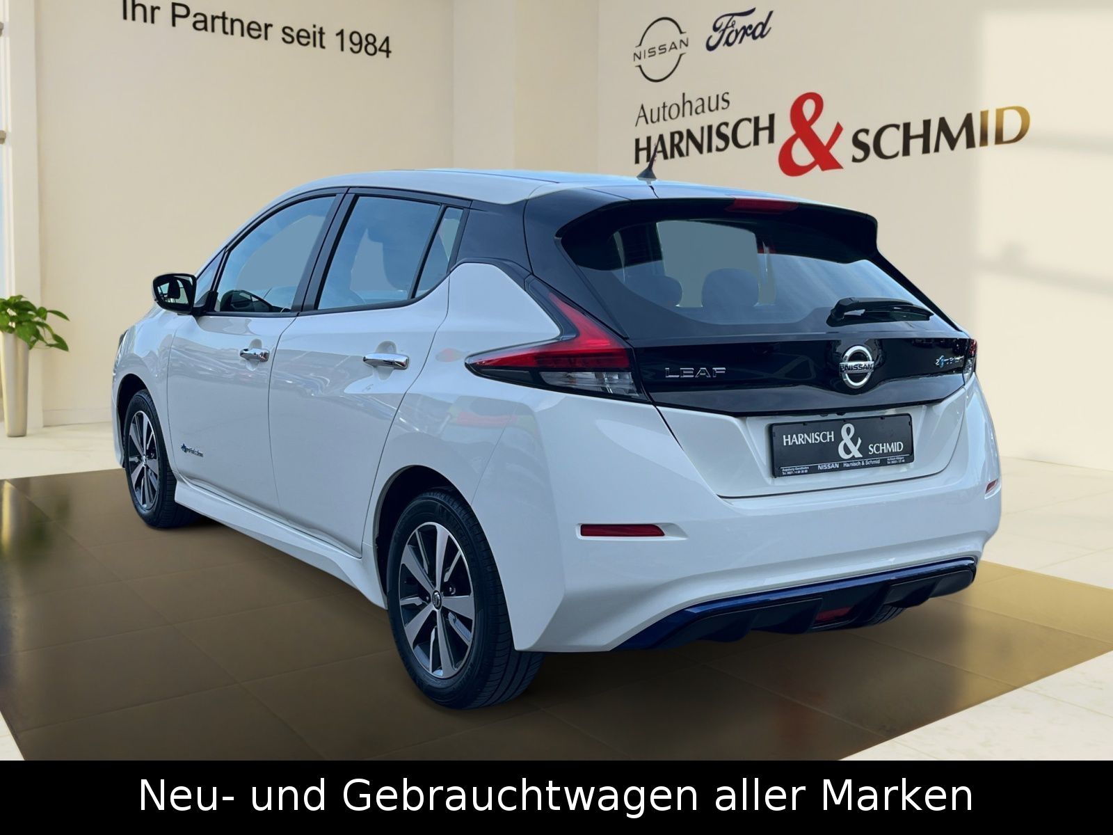 Fahrzeugabbildung Nissan Leaf 40 kWh Automatik - ACENTA -Navi,360°;SOH96%