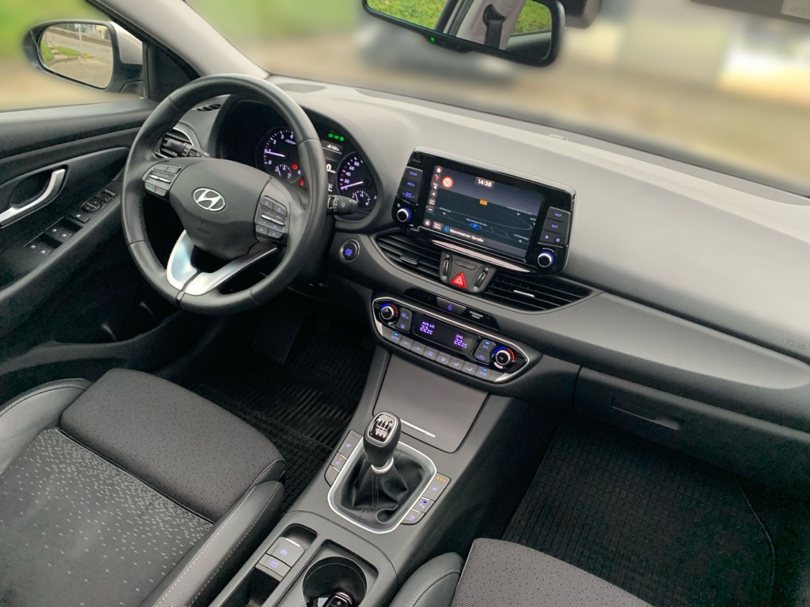 Fahrzeugabbildung Hyundai i30 Fastback 1.4 T-GDI Premium Navi Pan.Dach