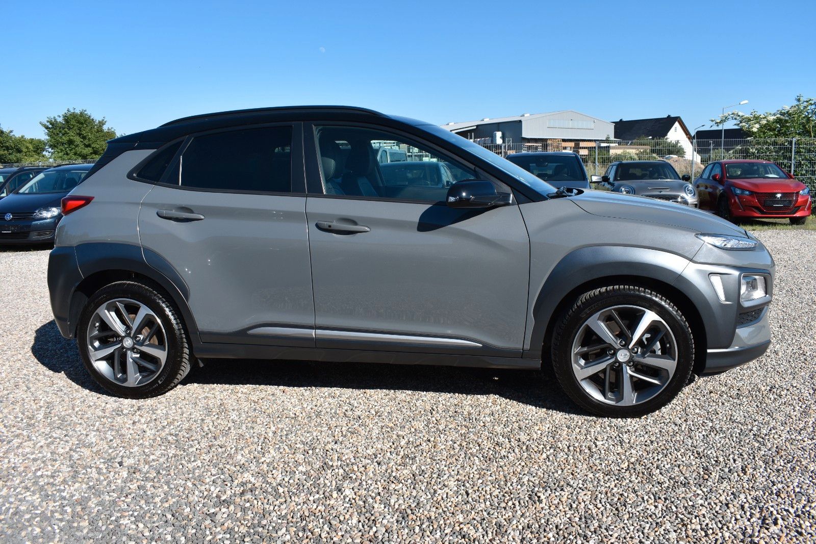 Fahrzeugabbildung Hyundai Kona Premium 4WD HUD LED ACC Automatik 1.Hand