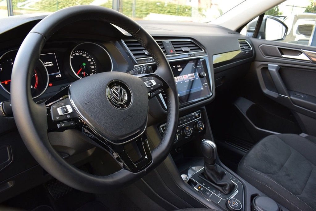 Fahrzeugabbildung Volkswagen Tiguan Allspace TDI 2.0 4M/DSG *Highline*7-Sitze