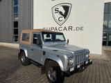 Land Rover Defender 90 E Soft Top*SH*AHK*LM TOP Zustand - silberne Land Rover Defender