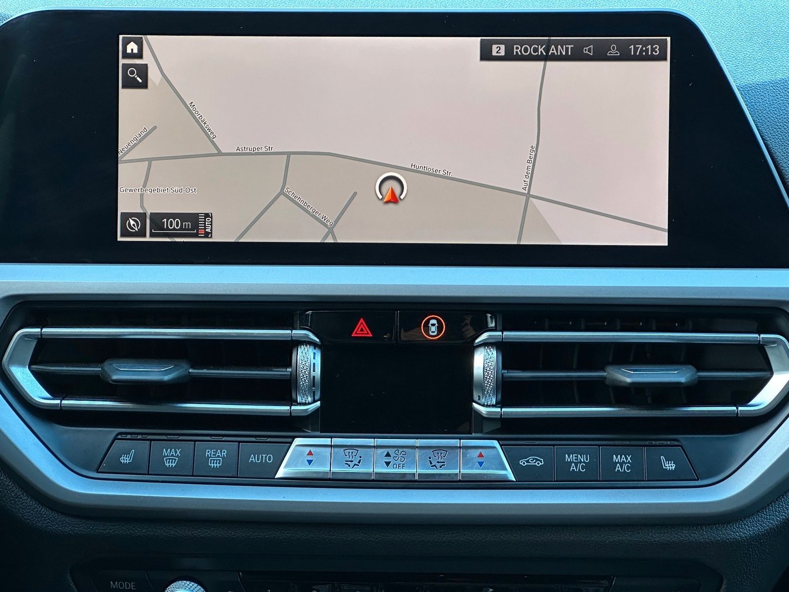 Fahrzeugabbildung BMW 320d Touring xDrive Advantage NAV+LED+AHK+18ZOLL