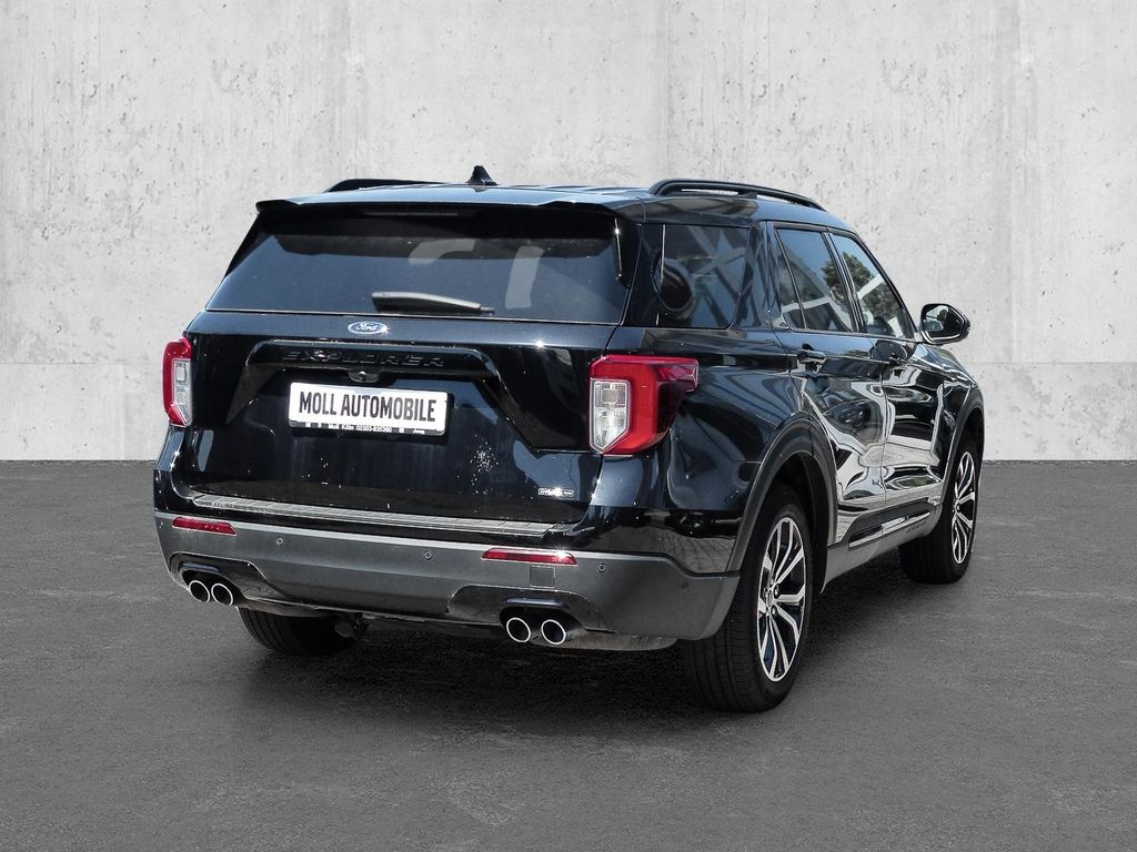 Ford Explorer — fotografia 2