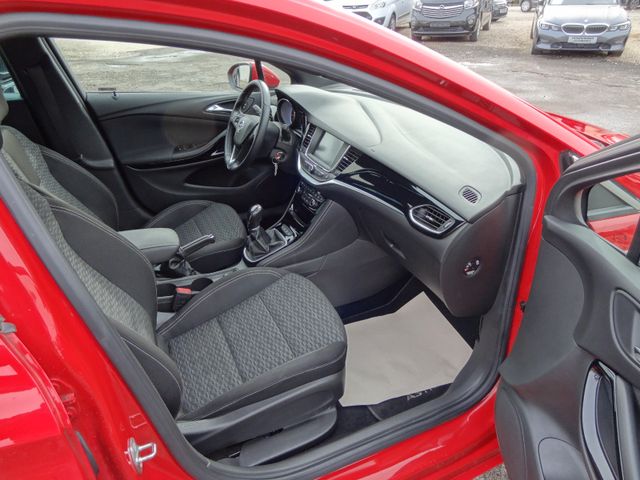 Fahrzeugabbildung Opel Astra K Lim/Dynamic/SitzH/PDC/Klima/150PS