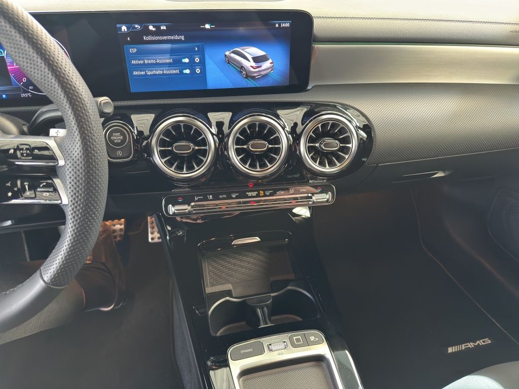 Fahrzeugabbildung Mercedes-Benz CLA 200 d Shooting Brake AMG*Night*AHK*PDC*RFK