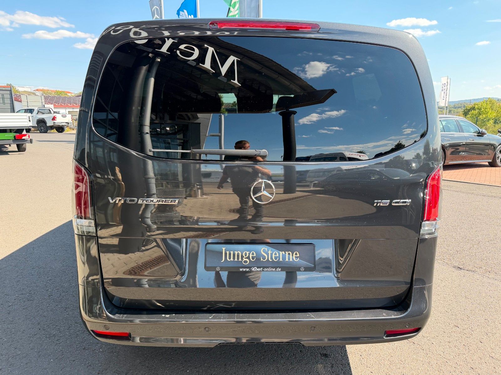 Fahrzeugabbildung Mercedes-Benz Vito 116 CDI 9G Tourer AHK2,5to LED