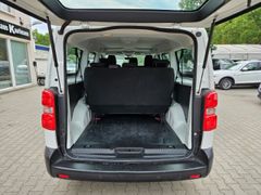 Fahrzeugabbildung Vivaro Kombi L