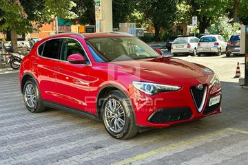 Alfa-Romeo Stelvio - 3