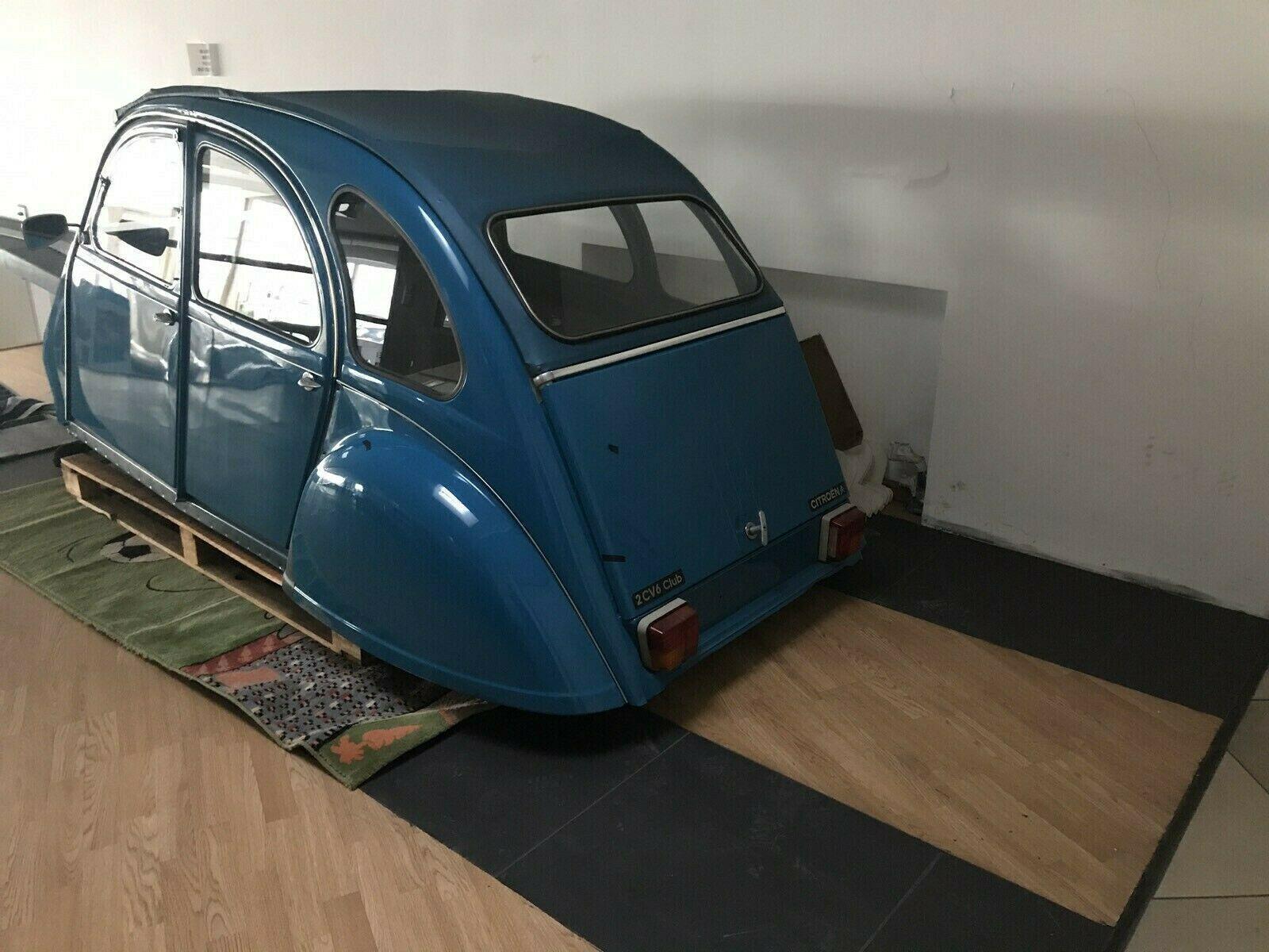 Citroën 2CV6 Karosserie/Häuschen AKTION weg.Lagerräumung