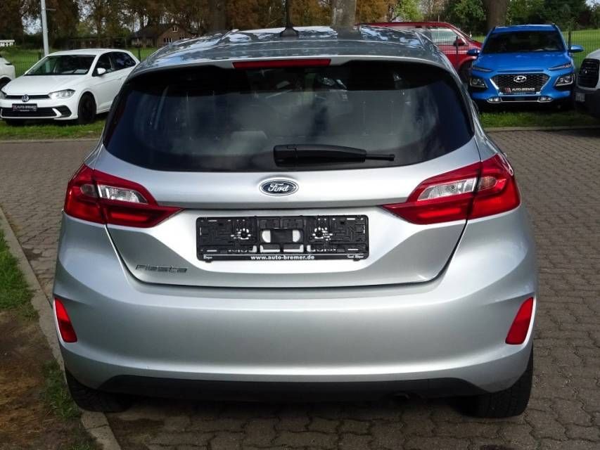 Fahrzeugabbildung Ford Fiesta  1.1 Cool & Connect ALW