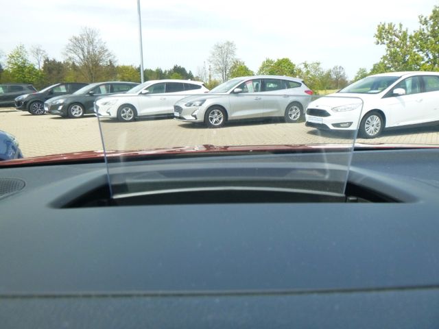 Fahrzeugabbildung Ford Focus ACTIVE 1,5 EcoB >AUT/Headup/NAV/LED/PAN<