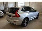 Volvo XC60 R Design Recharge Plug-In Hybrid AWD 360°K - Volvo: Awd
