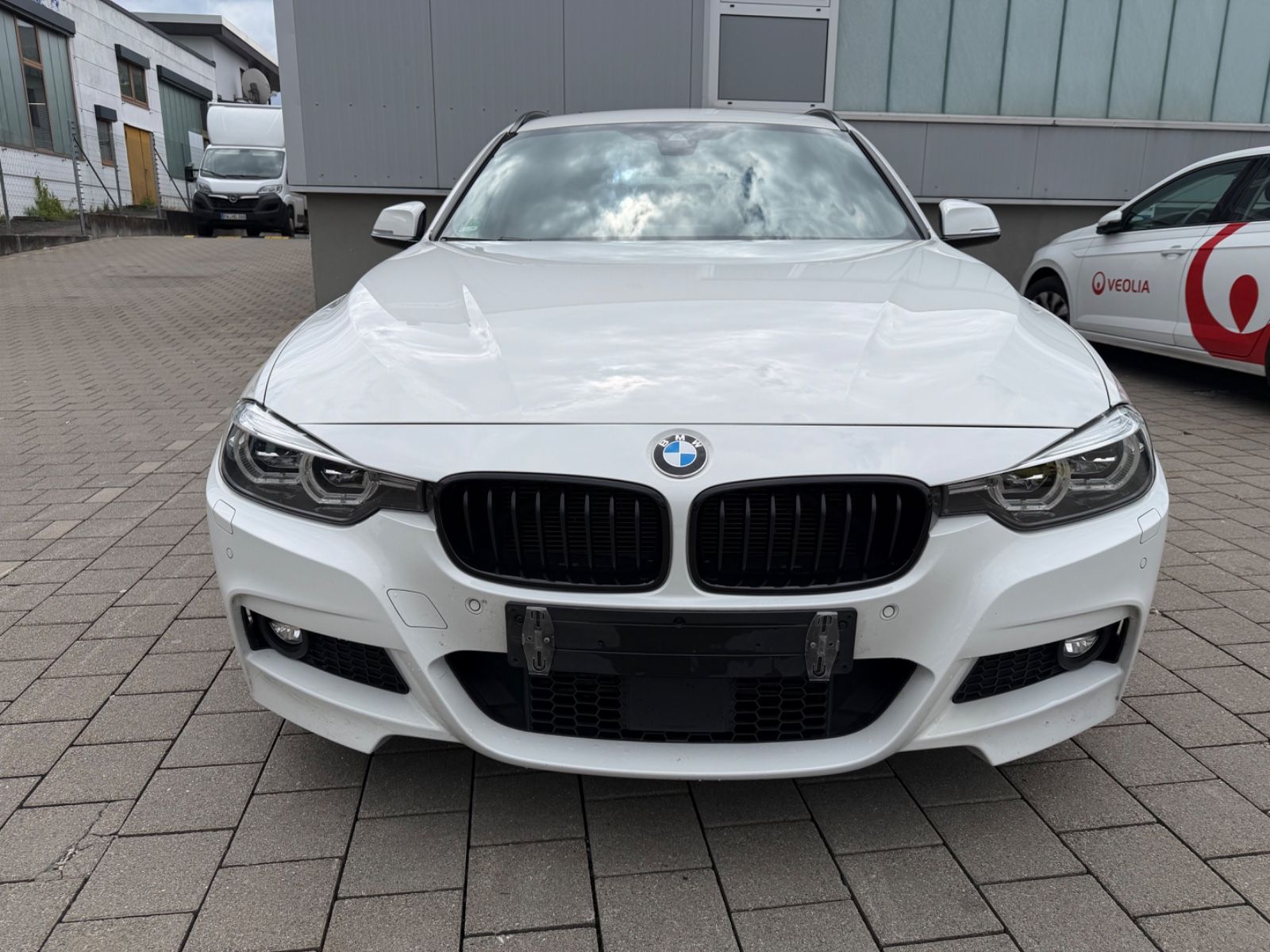 BMW 320 Touring d M Sport Shadow*M-PAKET*NAVI*XENON*