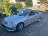 Mercedes-Benz MERCEDES BENZ C55 AMG - Mercedes-Benz C 55 AMG mit Benzin-Antrieb: Limousine, Automatik