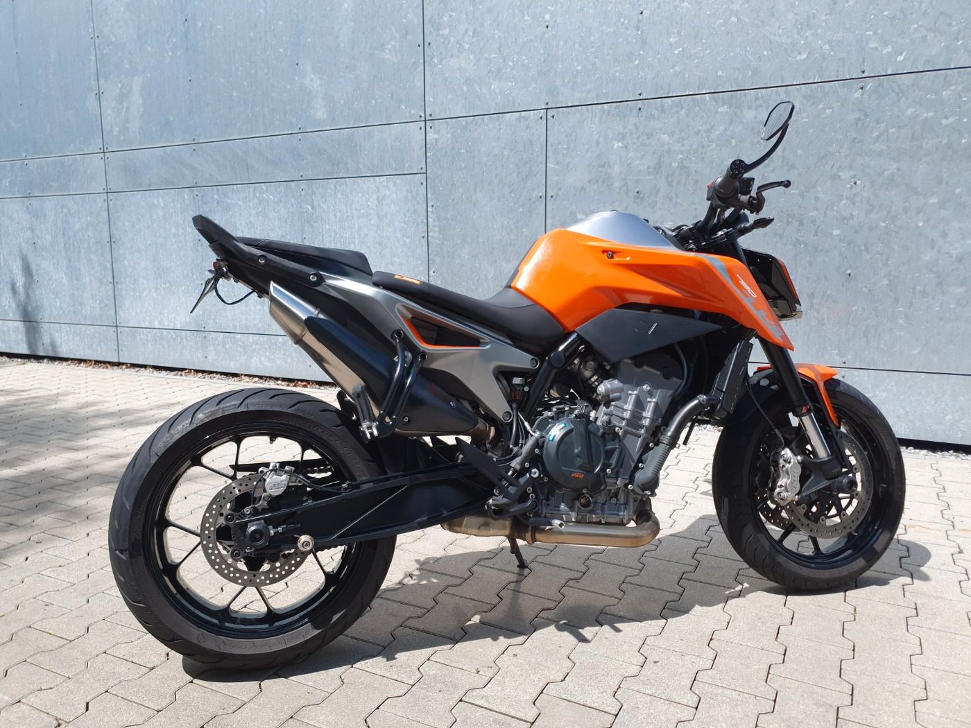 Fahrzeugabbildung KTM 790 Duke