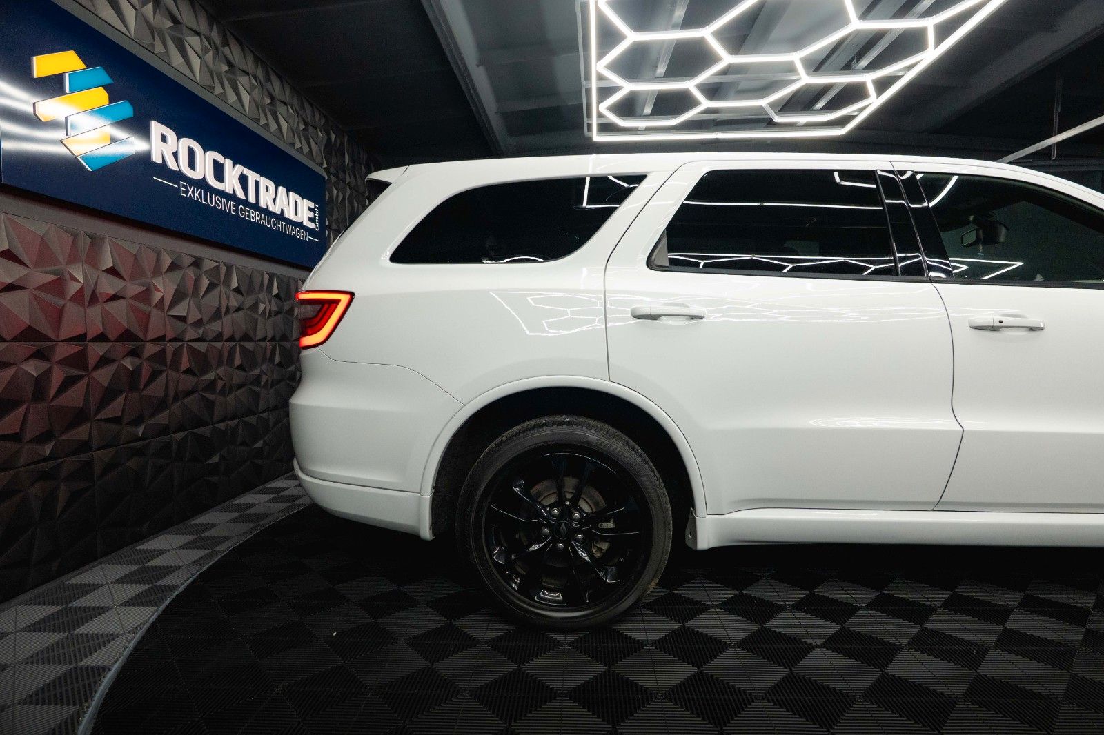 Fahrzeugabbildung Dodge Durango 3.6 V6 GT+ 4x4 SRT Night-Paket Modell 22
